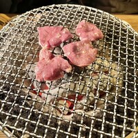 炭火焼肉ホルモン うしごろ 中目黒店 - 