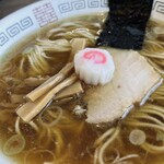 麺処 春の風 - かなり 熱々な お出汁感 たっぷりのスープ