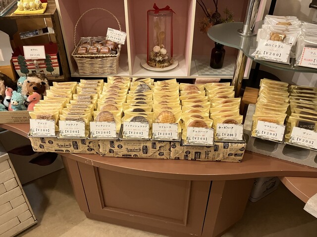 パティスリーヨシ （Patisserie Yoshi） - 鶴岡/ケーキ | 食べログ