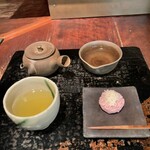 茶の葉 - 