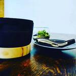 土の上の花 - 【口コミ＆人気リピート率まちがいなしのテイストが大人気！！（外国産＆国産牛と全く異なる）希少性すぎて、新規店舗も限定されている永い屋号だからこそ、限定数入荷される、九州産黒毛和牛サガリ】【要前日予約コース　特選コースDコース】お客様が自らみずから焼き肉ができる大人気コース。