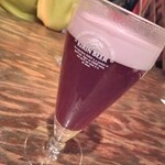 タベルナ カディス - 赤ワインとビールのカクテル（一口後ｗ）