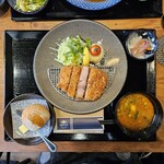 Waou Shokudou Kuroppusu Ichikyuu Kyuuichi - 低温熟成豚カツレツ TOKYO-X と、チルビアバケットと、本日のスープ