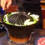 成吉思汗 大黒屋 - 店員が焼いてくれる