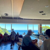 CODA ROSSA - 入口からの店内風景