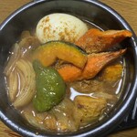 北の幸 - オマケ:多めな野菜を仕込みスープをかけて完成⭐︎家庭で出来るスープカレー♪