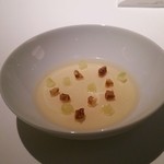 キュイジーヌ[s] ミッシェル・トロワグロ - ドライフルーツとナッツのディムサム