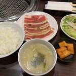 Yakiniku Reimen Yamato Tagajouten - アプリカルビ定食　８３０円。