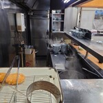 加賀 - お店に入った途端に香ってくる"そばつゆ"が醍醐味。