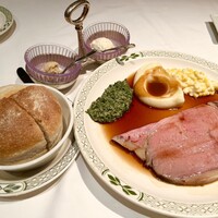 ロウリーズ・ザ・プライムリブ 恵比寿ガーデンプレイス店 - 