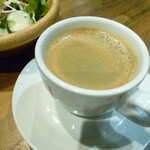 h THE BROOKLYN CAFE - スモーキーなコーヒー