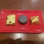 鴻巣ワイン食堂 ボレロ - お茶菓子３点セット