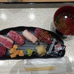 馬肉料理 菅乃屋 - お吸い物の具も馬でした。