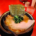 横浜家系ラーメン 大輝家 - デフォルトラーメン税込み８００円