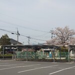 Resutoran Shiyouzan - 今日の福岡は快晴。
                        とある車内での実験のため、筑紫野から久留米、善導寺、田主丸、そして、ここ、うきはへと走ってきました。
                        2時間くらいかな？
                        
                        桜がキレイだ。
