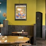 Indian Street Food & Bar GOND - 内装（開店直後くらい）