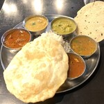 Indian Street Food & Bar GOND - ランチミールス