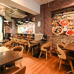 日野餃子&刀削麺 - 内観