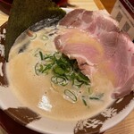 豚骨ラーメン専門 大名古屋一番軒 - 黒豚骨