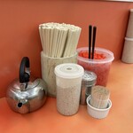 元祖ラーメン長浜家 - 卓上