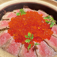 特撰和牛たたきのいくらのせ土鍋