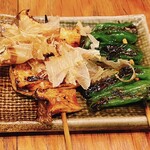 串焼屋 鶏ごっち - エリンギ、しし唐