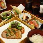 海鮮と釜飯の居酒屋すだちや - 日替わり御膳（メイン：お肉）※一例