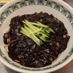 上海ポチャ - ジャージャー麺
