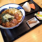 うどんや 昆布さん。 - 牛スジ肉肉うどん