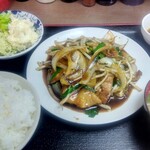 白龍ラーメン - 豚ニラ定食　850円