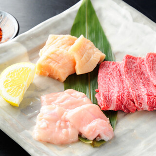 Enjoy delicious Yakiniku (Grilled meat) and drinks♪ Yamazaki Premium Highball is also available.