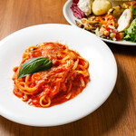 Lunch set with appetizer and pasta of your choice