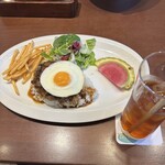 La Ohana - ロコモコ(ハンバーグ,TERIYAKIソース)(☆☆☆)…ソース美味しかった。