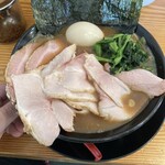 横浜家系ラーメン 伯耆家 - 料理写真: