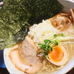 麺酒房 龍安 - のり醤油（大盛）