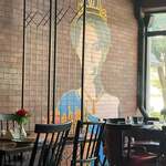 Sri Trat Restaurant & Bar - 