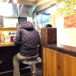 町田商店 - 201401　町田商店　店内⇒右手が入口