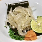 玄水 - 白魚の昆布締め