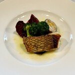 リストランテ エスト - 鯛のポワレ（本日のお魚料理）