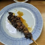 うなぎ 丸富 - 肝焼き　何匹分？グサグサ刺してある｡