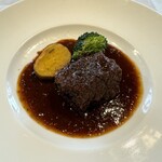234202779 - 飛騨牛ホホ肉の黒胡椒煮込み