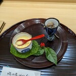 金澤 せつ理 - ホタル烏賊の茶碗蒸しと茸の酢の物