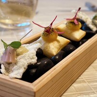 ベージュ アラン・デュカス 東京 - 