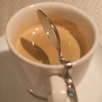 Shirogane Chez Tomo Natural Cuisine - ランチコース 3300円 の有機コーヒー