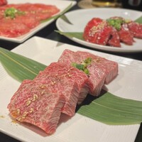 老舗精肉店直送 千種焼肉 飛騨牛の奴隷 千種店 - 