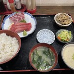 まる信 食堂 - 