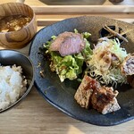 Tsukienko-Kominka Diner - 