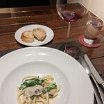 Osteria il Mosto - ５品目 鳥羽桃取産の牡蠣をクリームソースで、メルローと