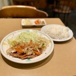 ピクルス - 焼肉ロース定食