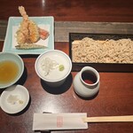 蕎麦懐石 無庵 - 天ぷらせいろ2,300円
            薬味100円
